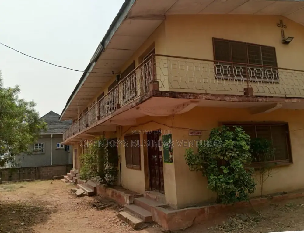 3bdrm Block of Flats in Adeoyo Hospital Road for sale in Rind Road