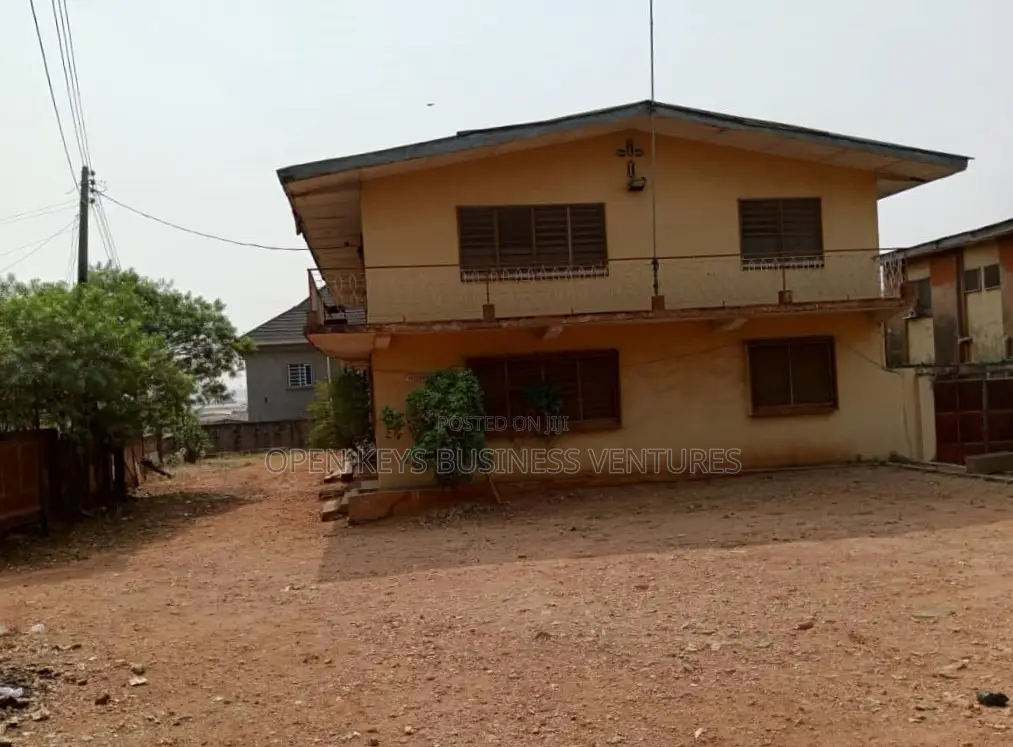 3bdrm Block of Flats in Adeoyo Hospital Road for sale in Rind Road