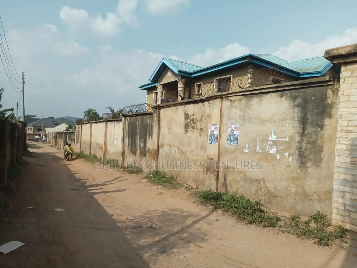3bdrm Block of Flats in Adeoyo Hospital Road for sale in Rind Road