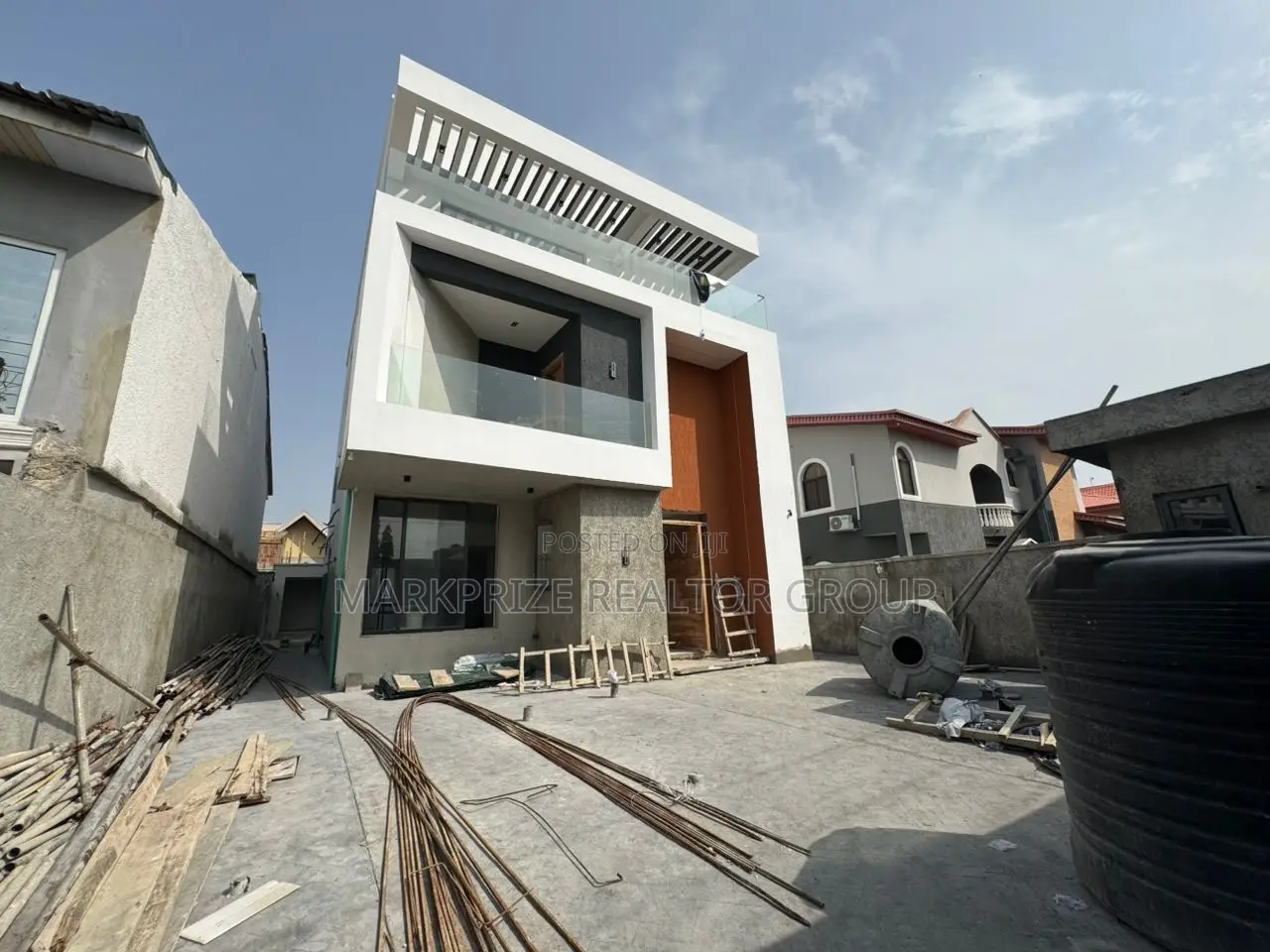 5bdrm Duplex in Lekki Phase 1 Lagos for sale in Lekki Phase 1