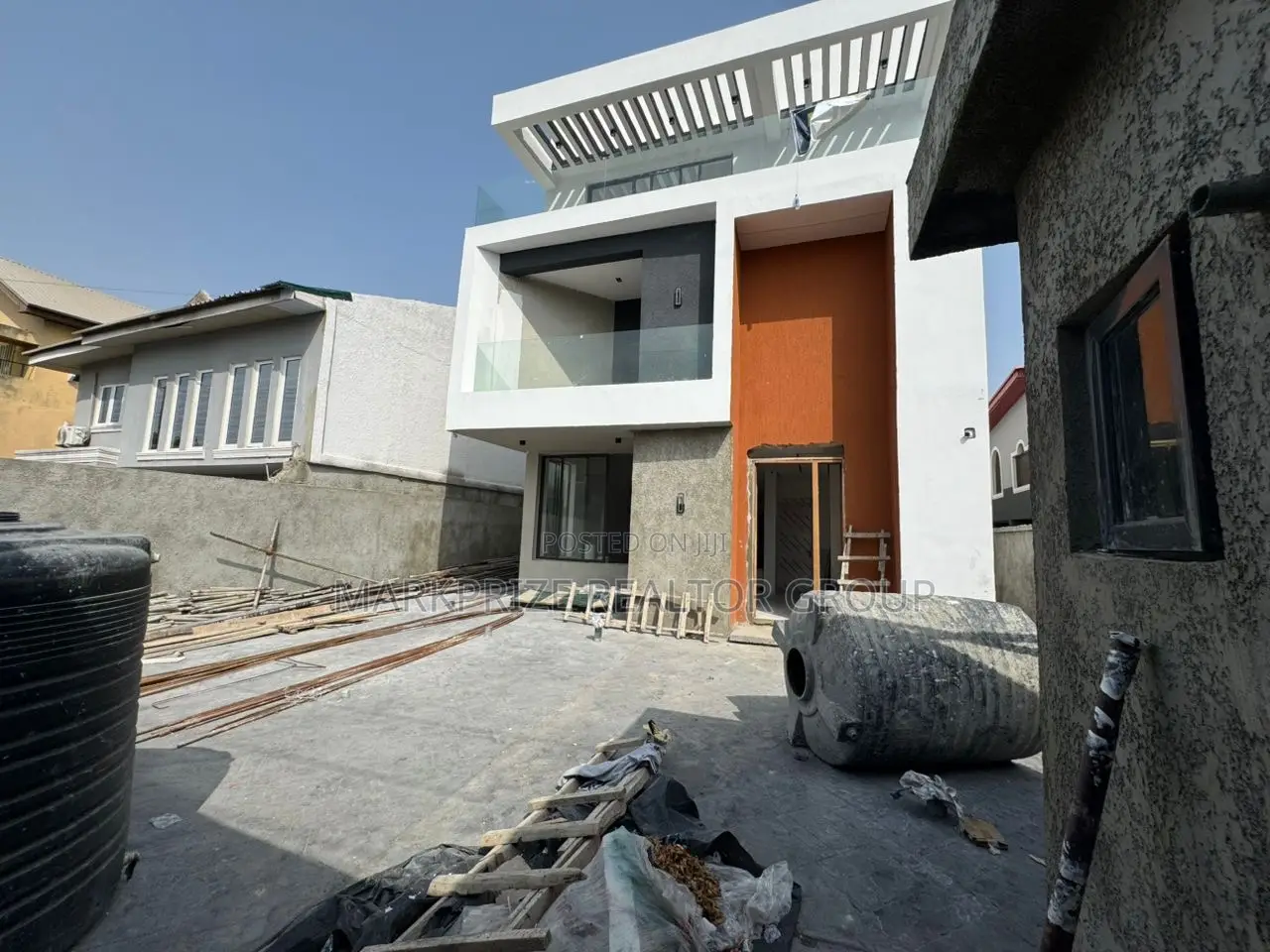 5bdrm Duplex in Lekki Phase 1 Lagos for sale in Lekki Phase 1