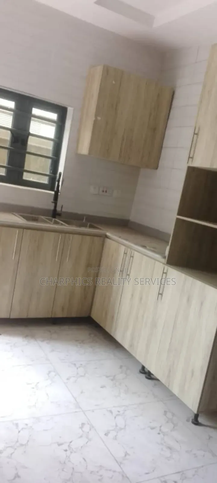 3bdrm Block of Flats in Ikeja GRA for sale in Ikeja GRA