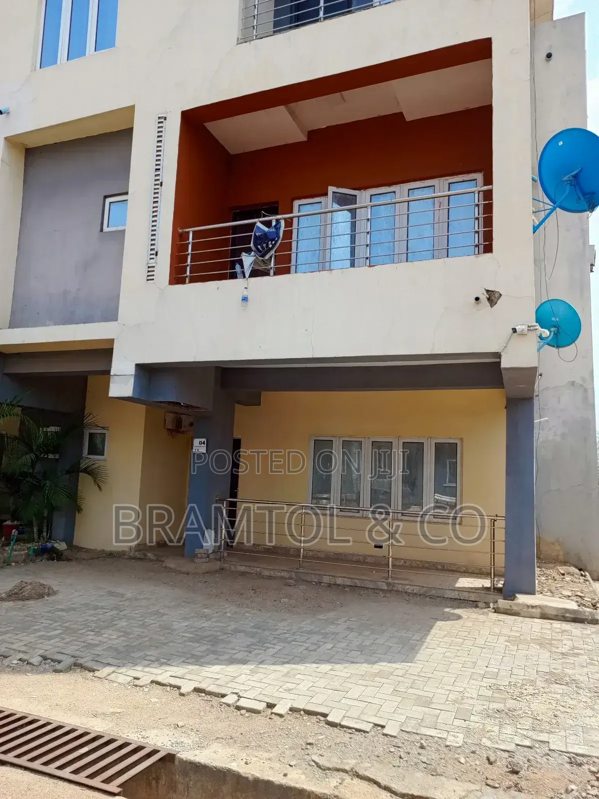 3bdrm Block Of Flats In Idu Industrial For Sale in Idu Industrial