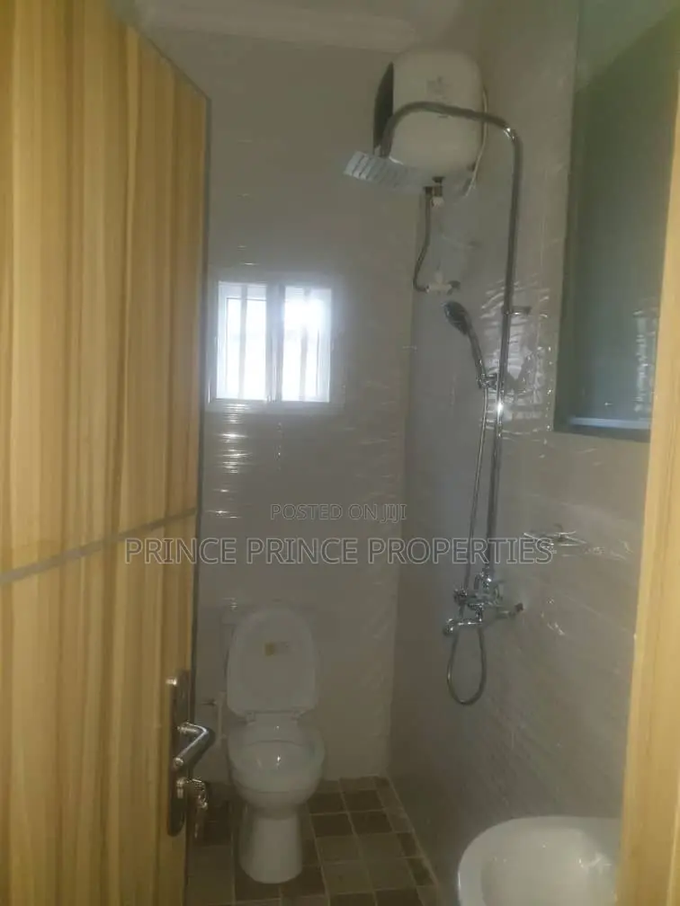 3bdrm Block of Flats in Surulere for rent in Surulere