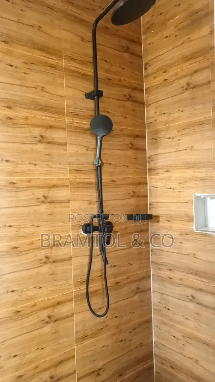 Furnished 3bdrm Block of Flats in Idu Industrial for sale in Idu Industrial