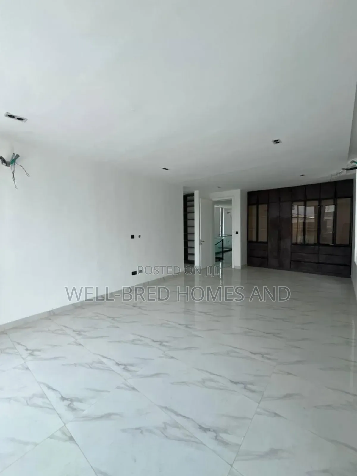 5bdrm Duplex in Lekky County Lekki for sale in Lekki