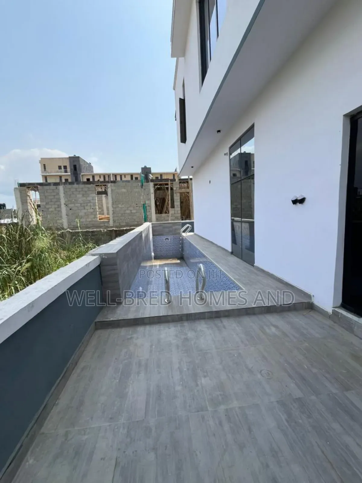 5bdrm Duplex in Lekky County Lekki for sale in Lekki