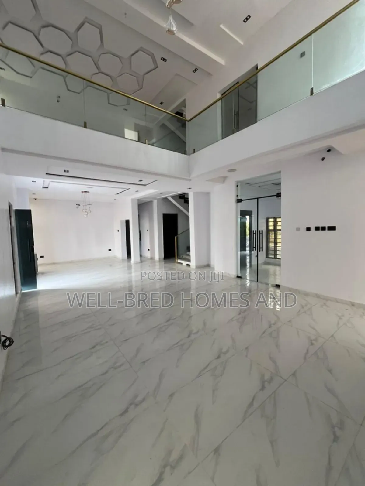 5bdrm Duplex in Lekky County Lekki for sale in Lekki