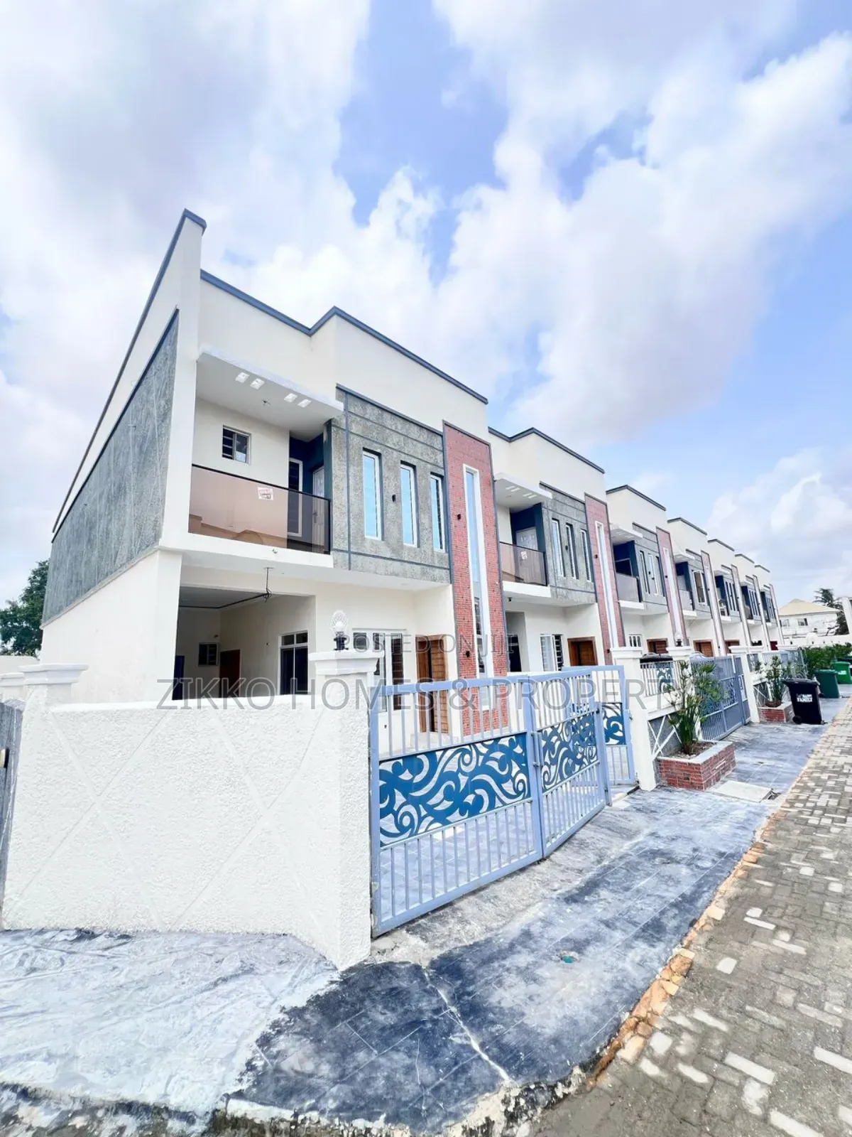 4bdrm Townhouse/Terrace In Ajah For Sale in Abraham Adesanya Estate