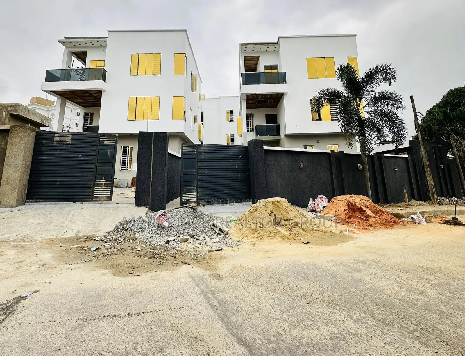 5bdrm Duplex in Opebi Ikeja Lagos for sale in Opebi