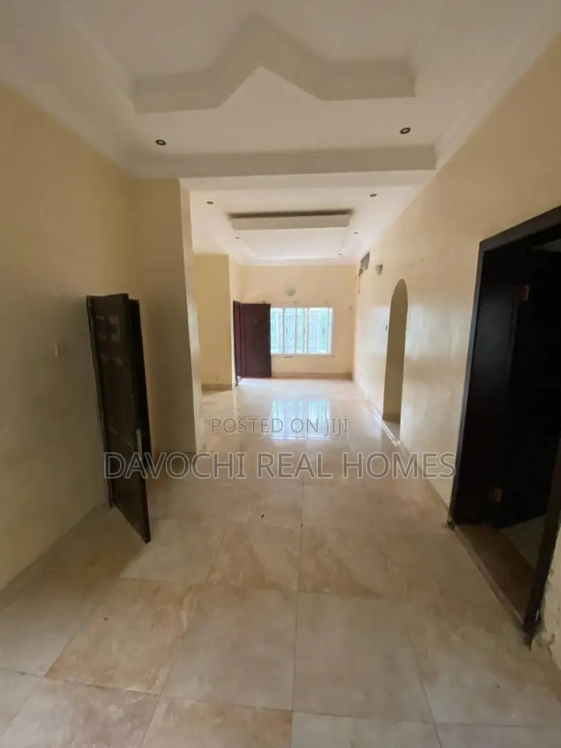 3bdrm Apartment in Awoyaya, Ajah for rent in Ado / Ajah