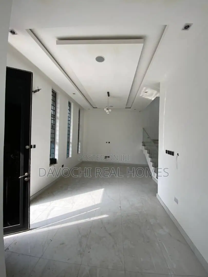 4bdrm Duplex in Chevron, Lekki for rent in Chevron