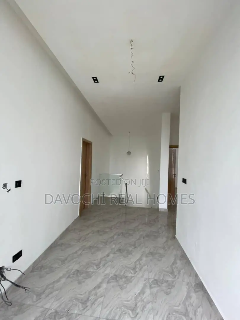 4bdrm Duplex in Chevron, Lekki for rent in Chevron