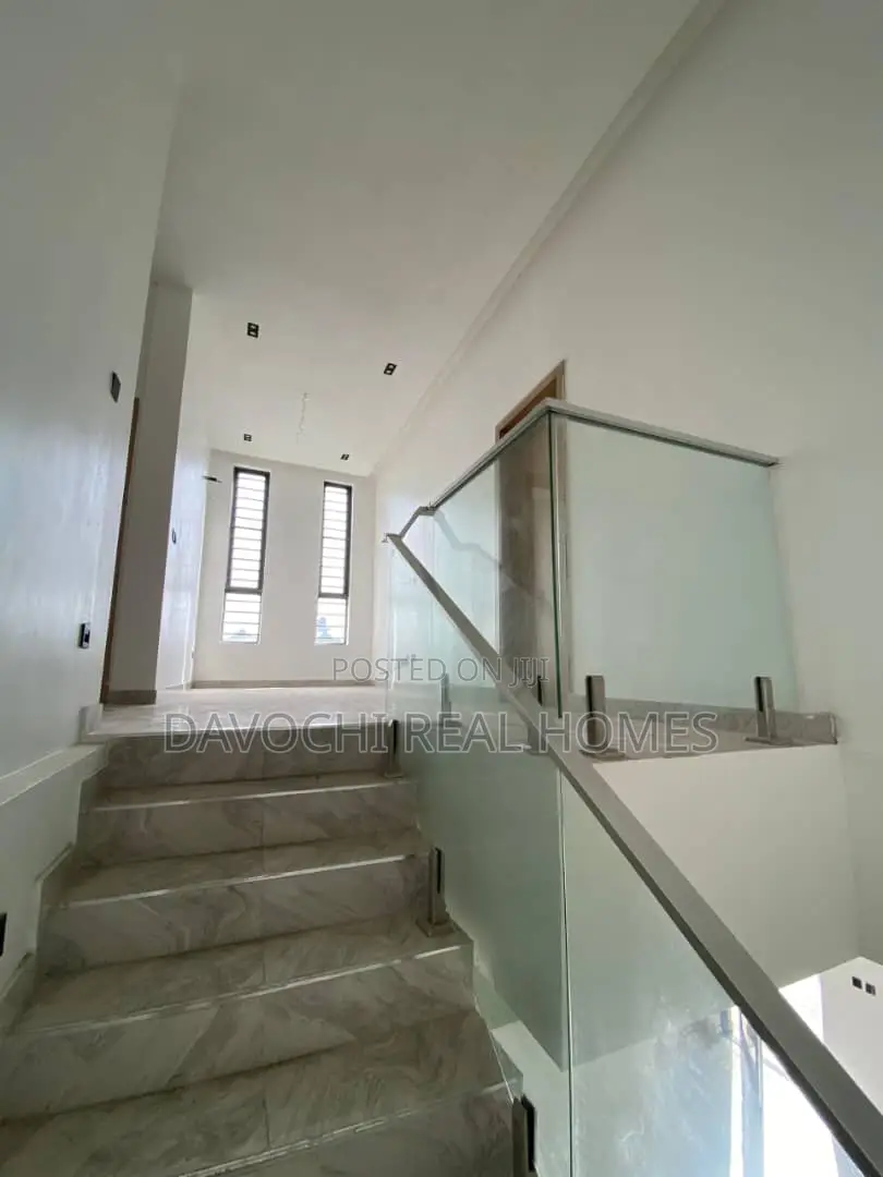 4bdrm Duplex in Chevron, Lekki for rent in Chevron