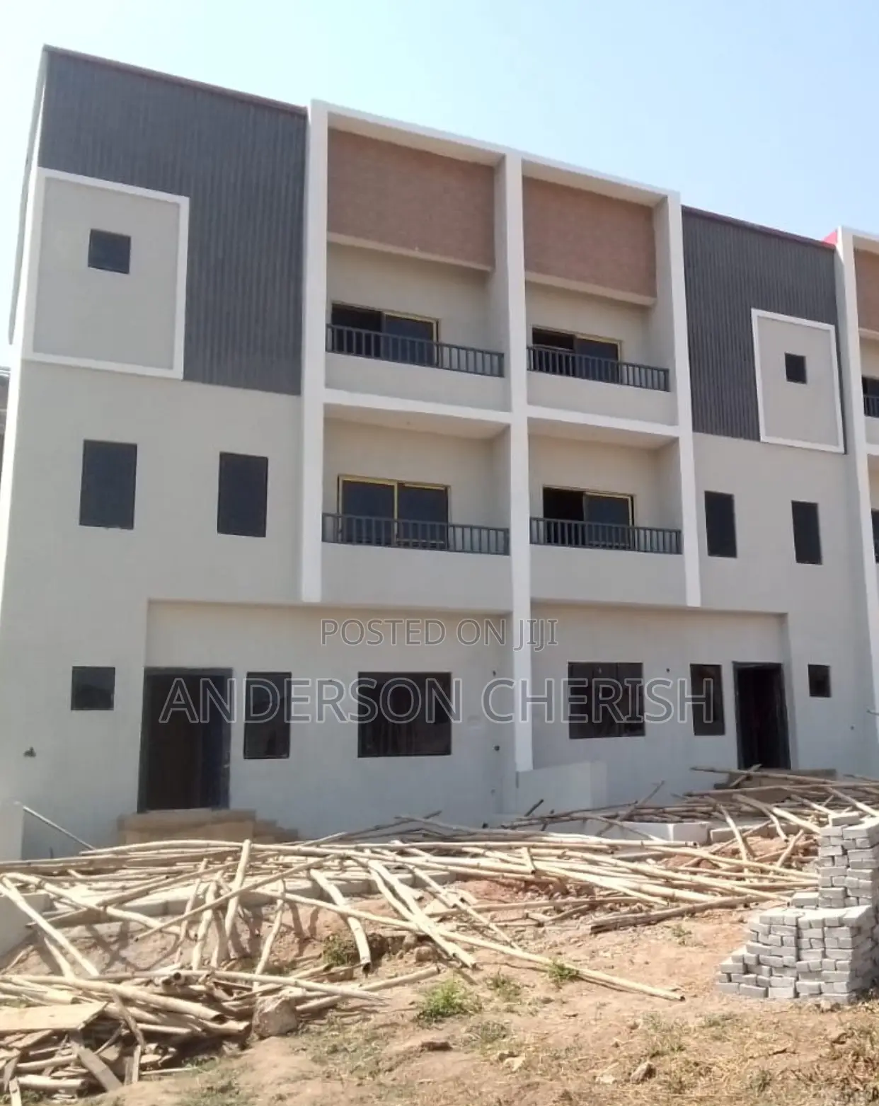 4bdrm Duplex in By Sunnyvale, Kabusa for sale in Kabusa