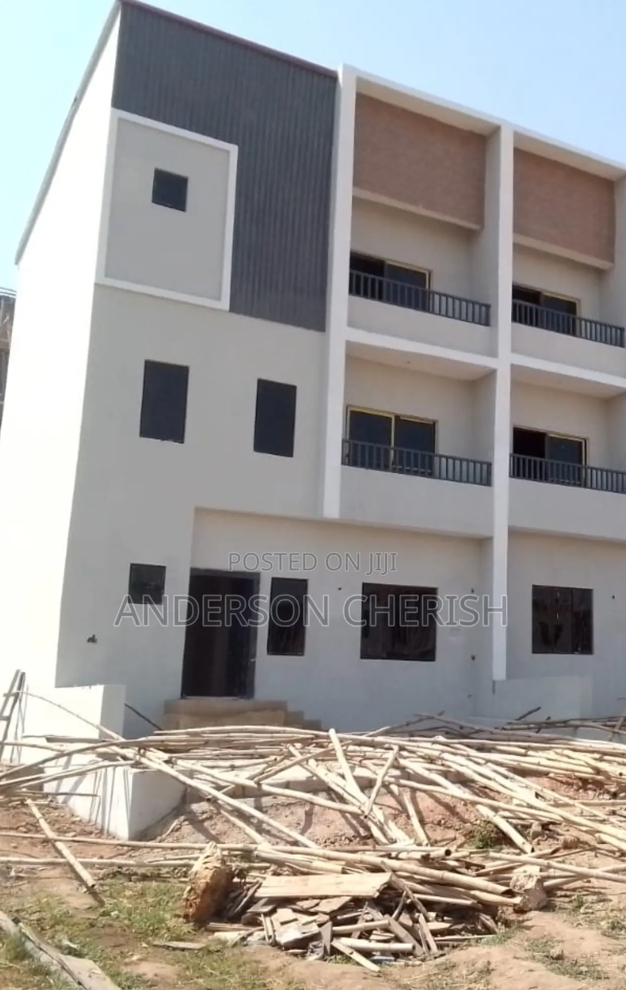 4bdrm Duplex in By Sunnyvale, Kabusa for sale in Kabusa