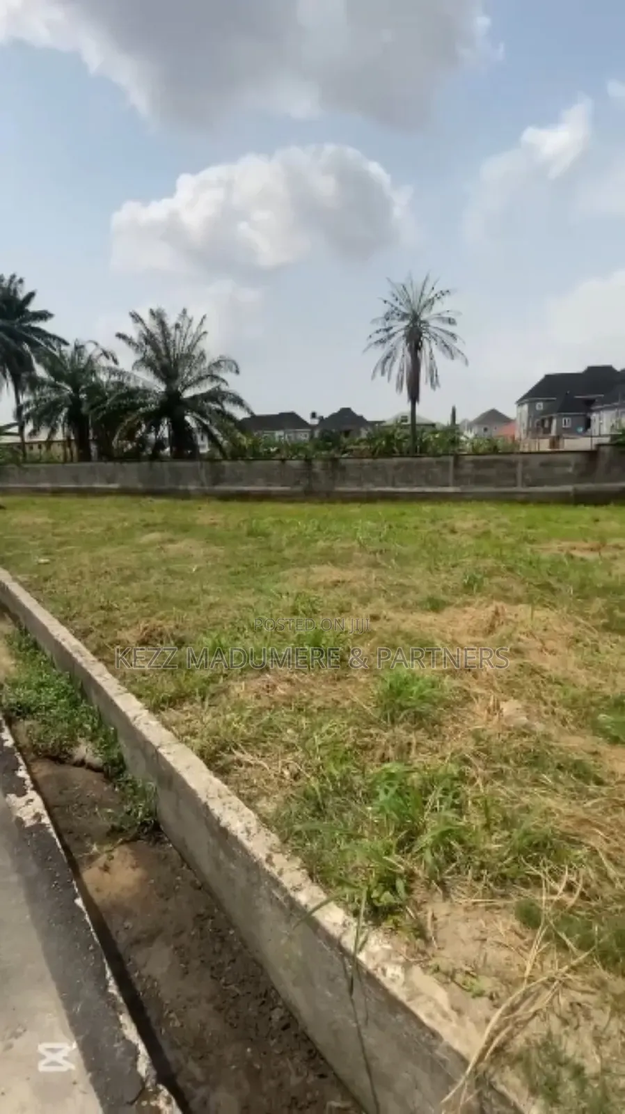 For Sale: 6 Plots on the Major Stadium Rd, Ph in Port-Harcourt