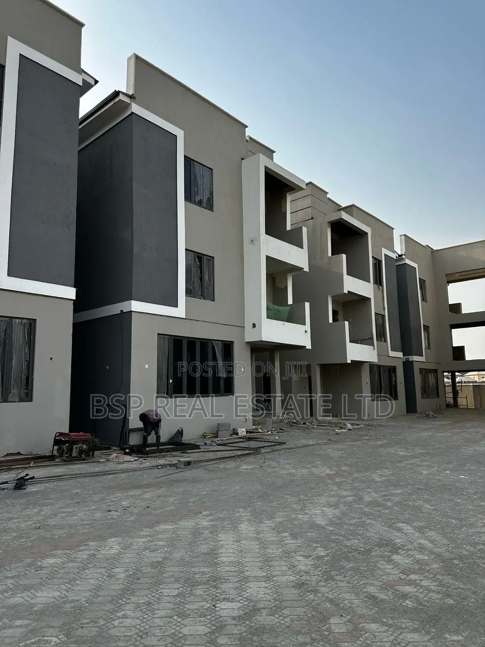 5bdrm Duplex in Jahi for sale in Jahi
