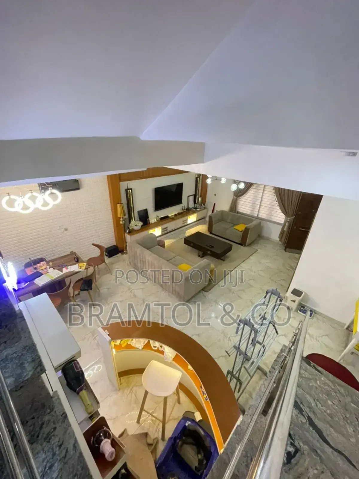 Furnished 4bdrm Townhouse / Terrace in Plus Bq, Mabushi for rent in Mabushi