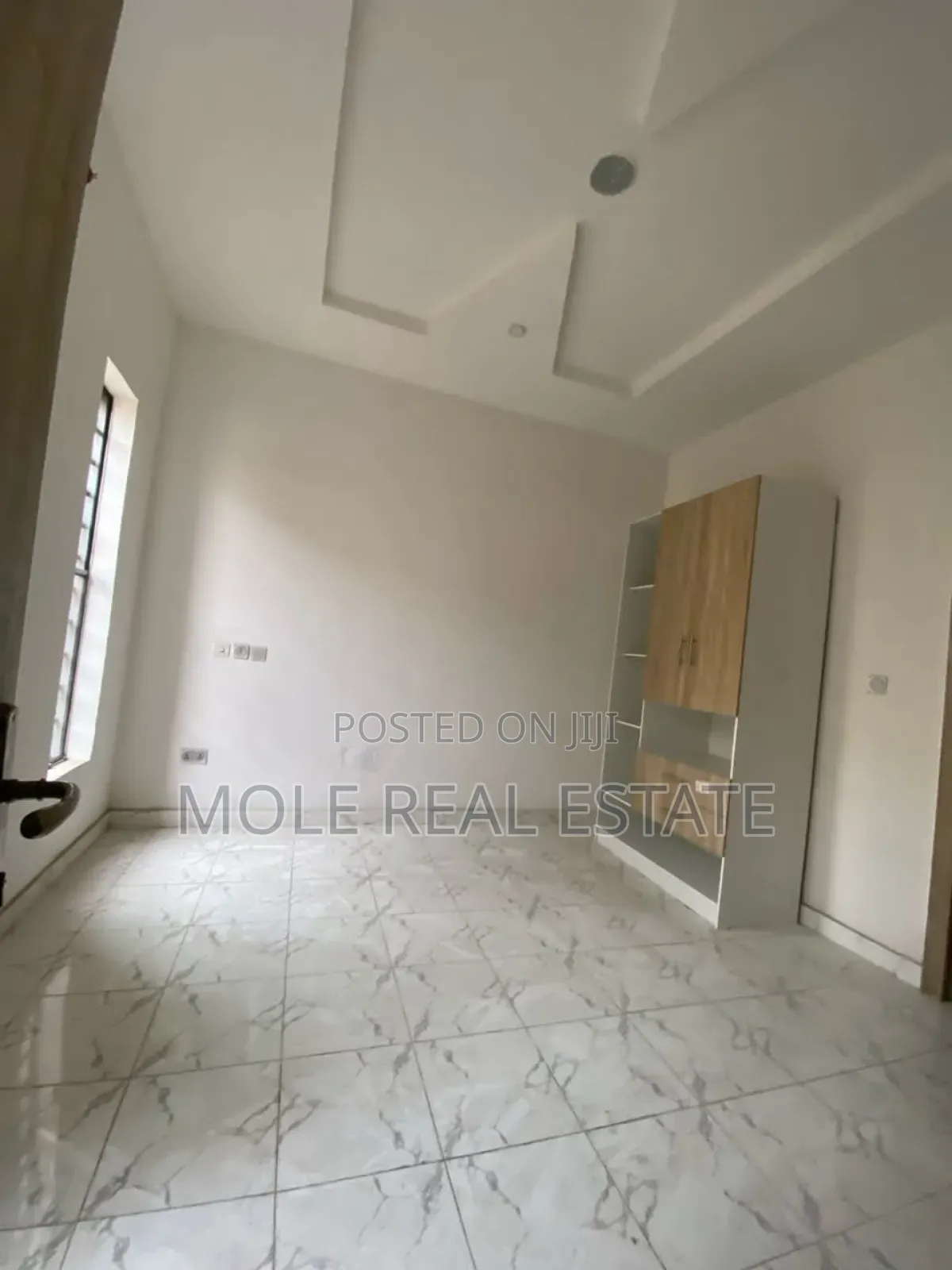 3bdrm Block of Flats in Baruwa for sale in Baruwa