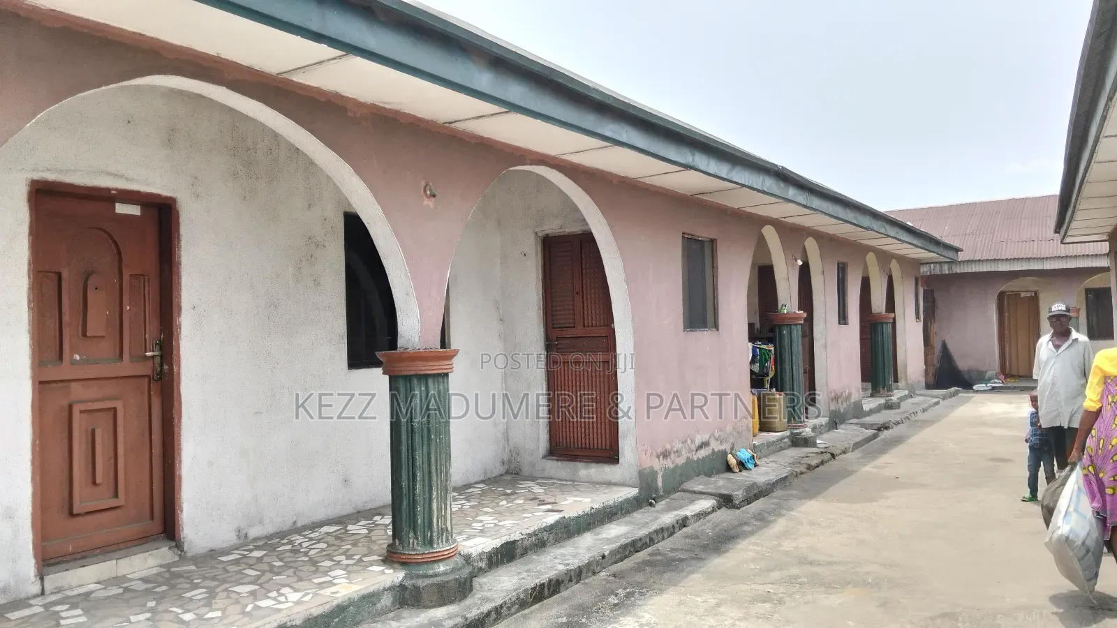 8bdrm Block of Flats in Oyibo , Rivers State, Oyigbo for sale in Oyigbo