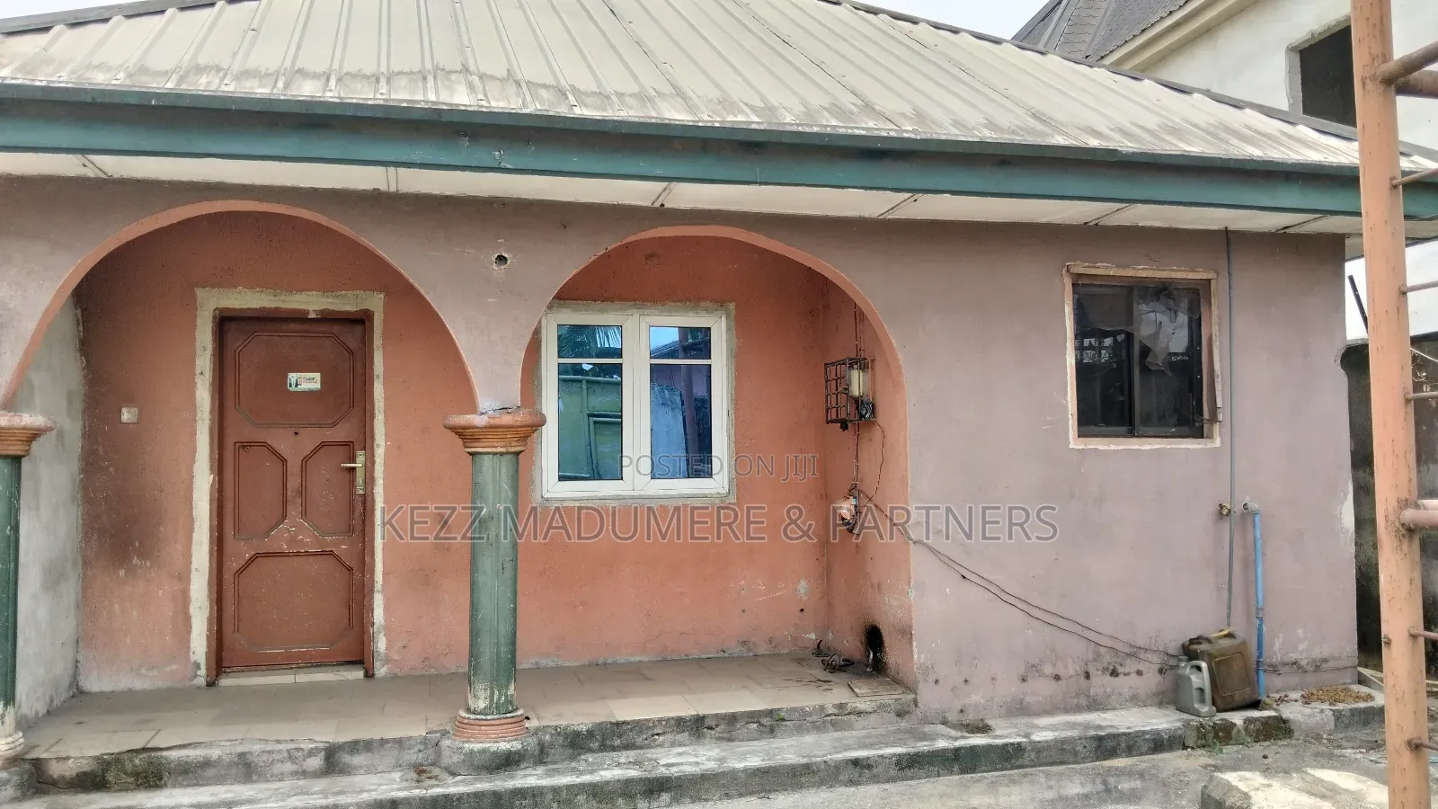 8bdrm Block of Flats in Oyibo , Rivers State, Oyigbo for sale in Oyigbo