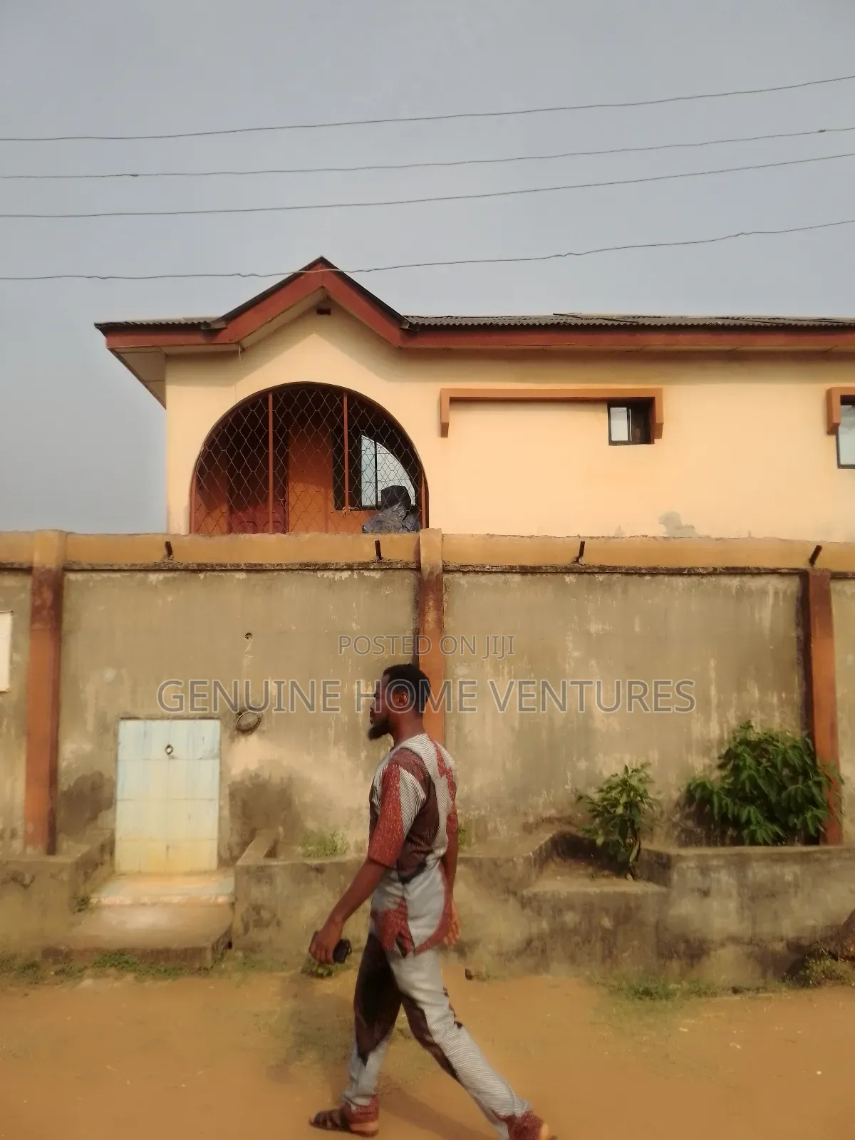 16bdrm Block of Flats in Agric Oriokuta By for sale in Agric