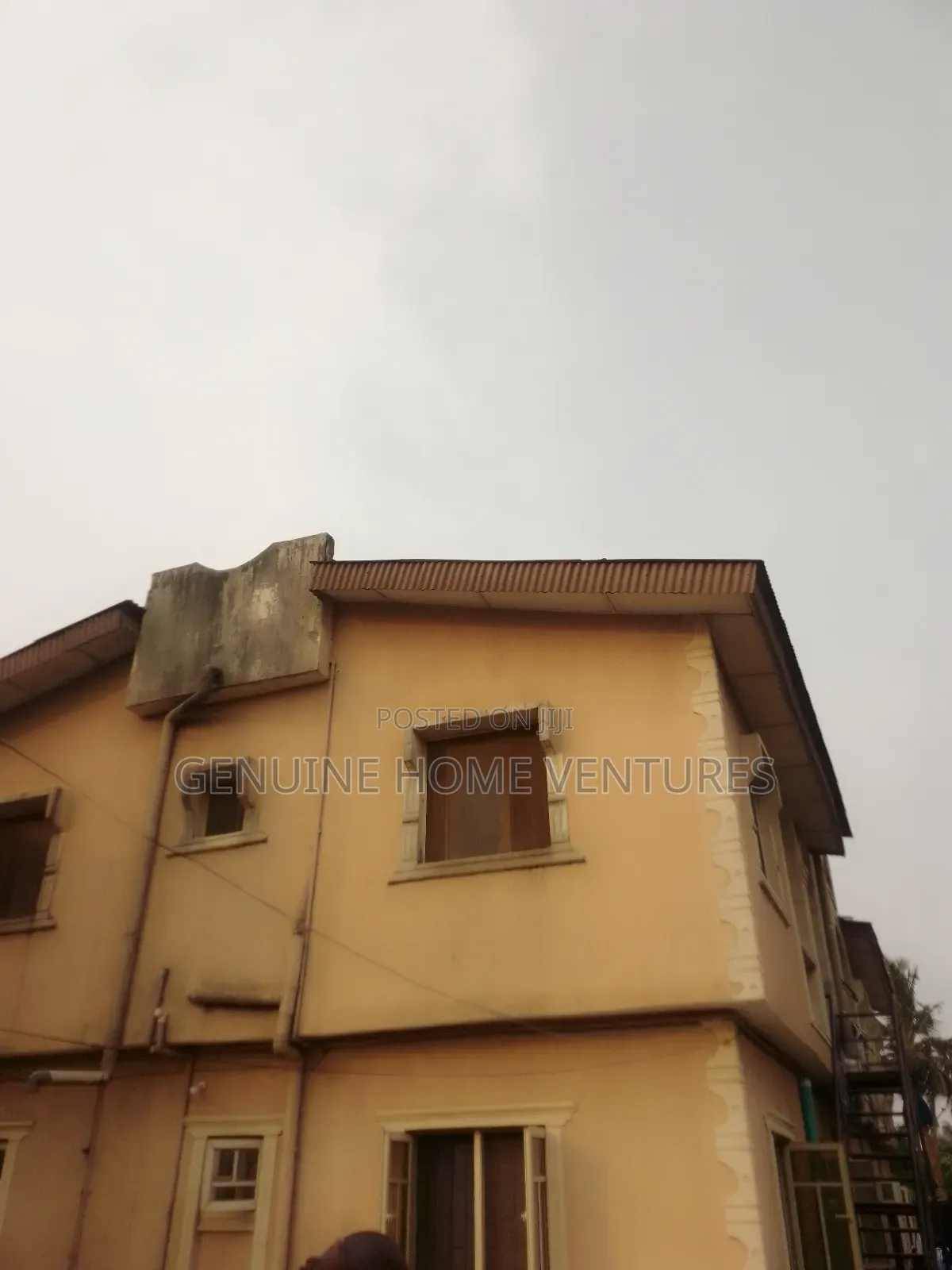 16bdrm Block of Flats in Agric Oriokuta By for sale in Agric