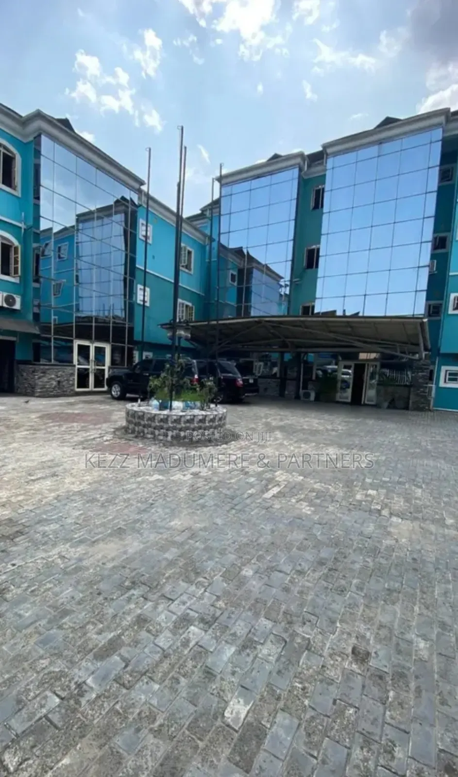 For Sale: 29 Rooms Hotel Within New Gra , Port Harcourt in Port-Harcourt