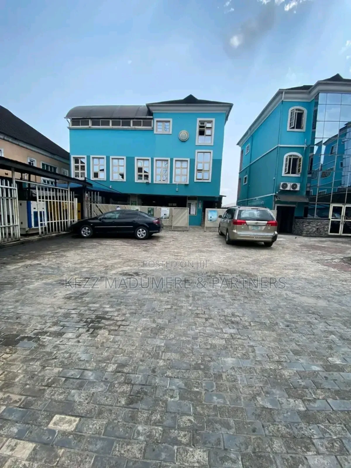 For Sale: 29 Rooms Hotel Within New Gra , Port Harcourt in Port-Harcourt