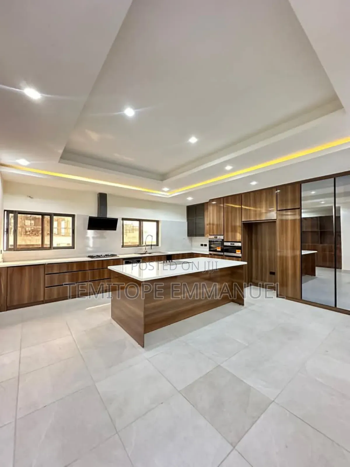 Furnished 5bdrm Penthouse In Ikoyi For Sale in Ikoyi