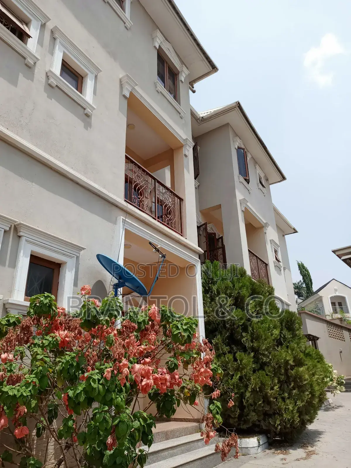 Furnished 2bdrm Townhouse / Terrace in Maitama for rent in Maitama