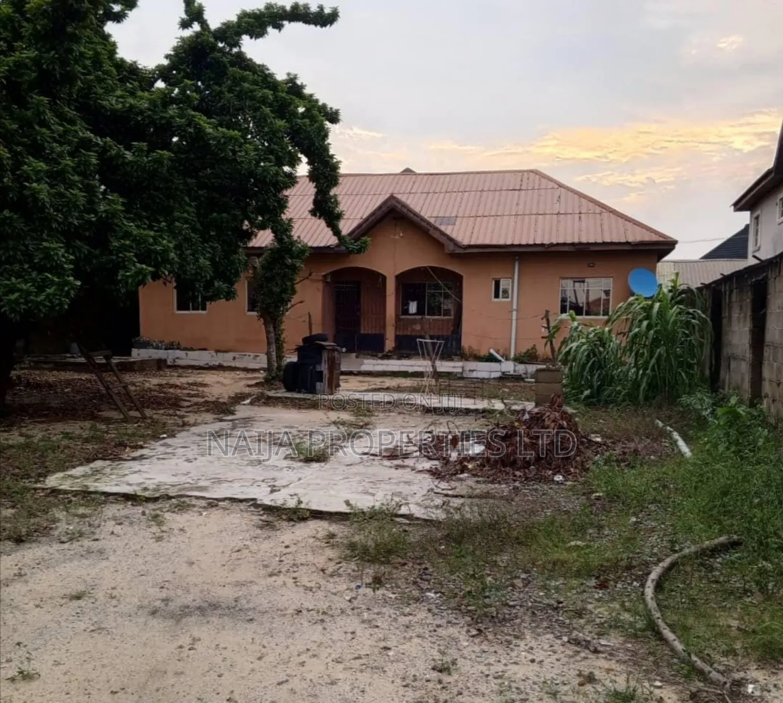 4bdrm Bungalow in Majek, Sangotedo for sale in Sangotedo