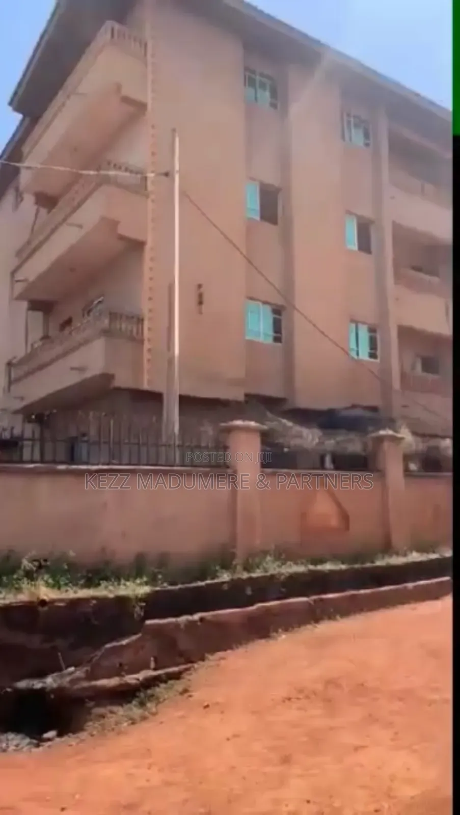 8bdrm Block of Flats in Ogwuagor, Abakpa for sale in Enugu