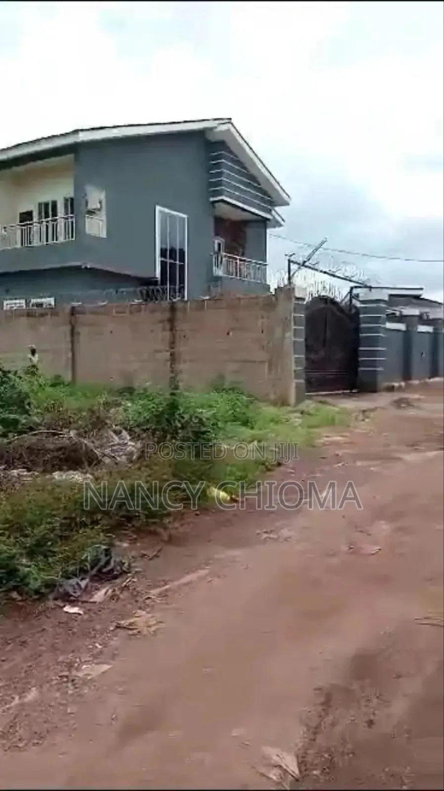 Labs For Sale At Premier Layout in Enugu