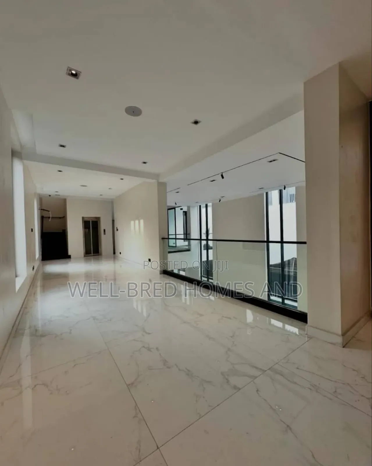 5bdrm Duplex in Lekki County, Ikota for sale in Lekki
