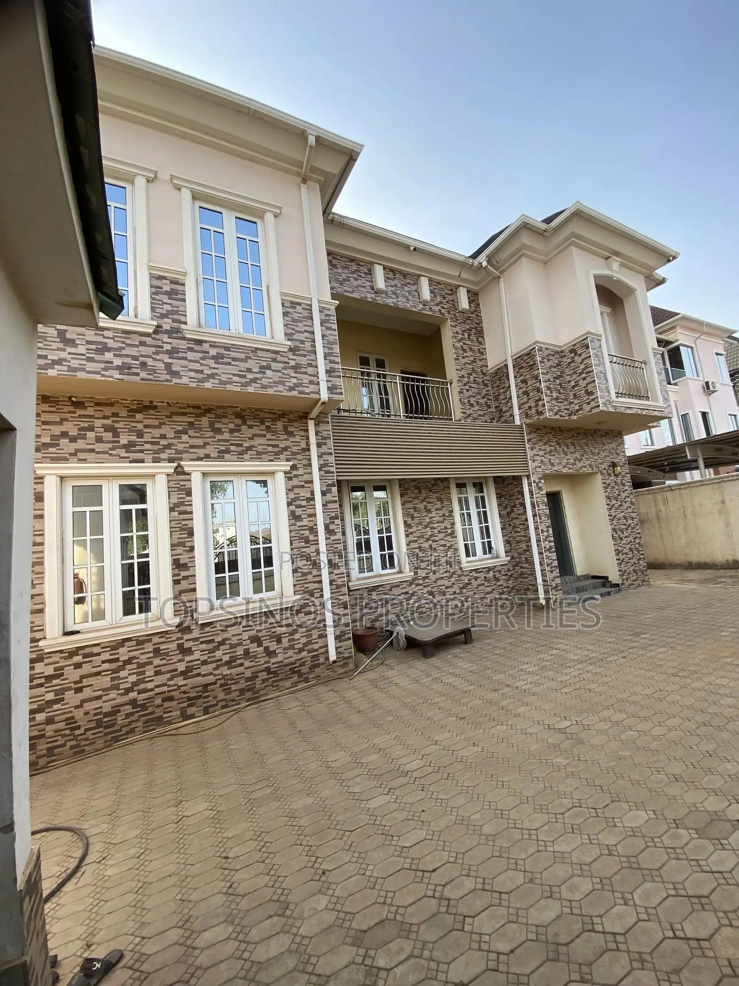 5bdrm Duplex in Dawaki for rent in Dawaki