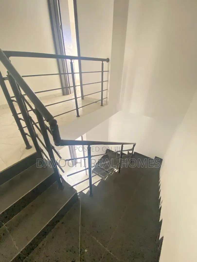 3bdrm Duplex in Lekki Phase1 for rent in Lekki Phase 1