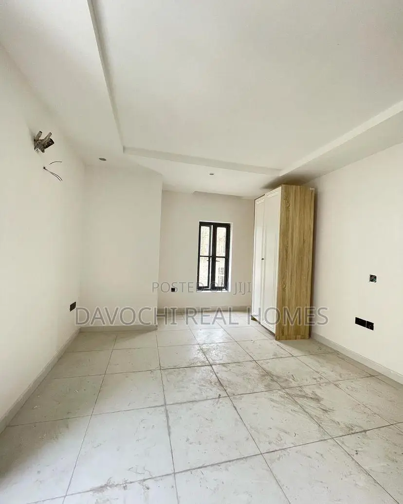 5bdrm Duplex in Chevron, Lekki for rent in Chevron