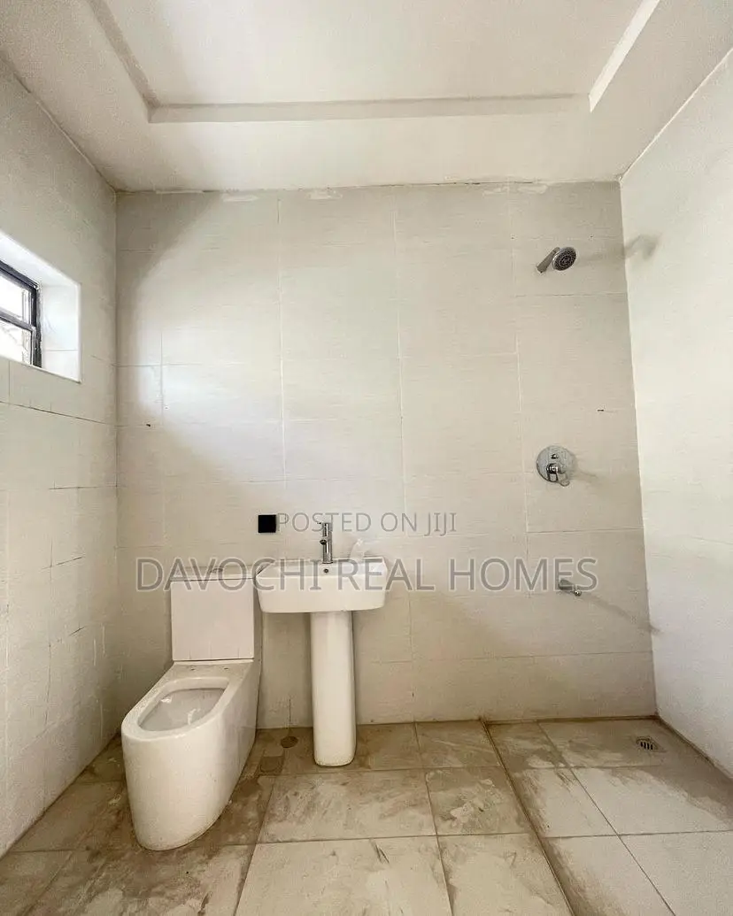 5bdrm Duplex in Chevron, Lekki for rent in Chevron