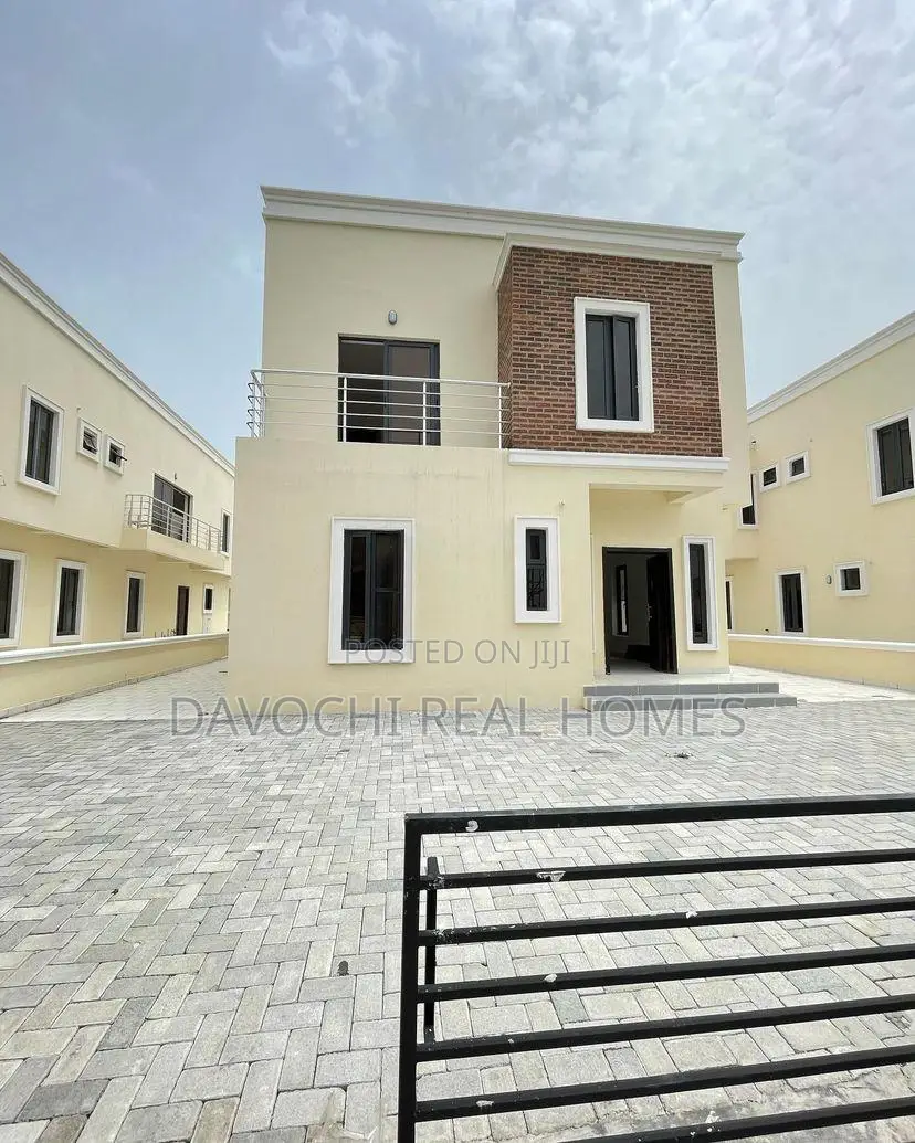 5bdrm Duplex in Chevron, Lekki for rent in Chevron