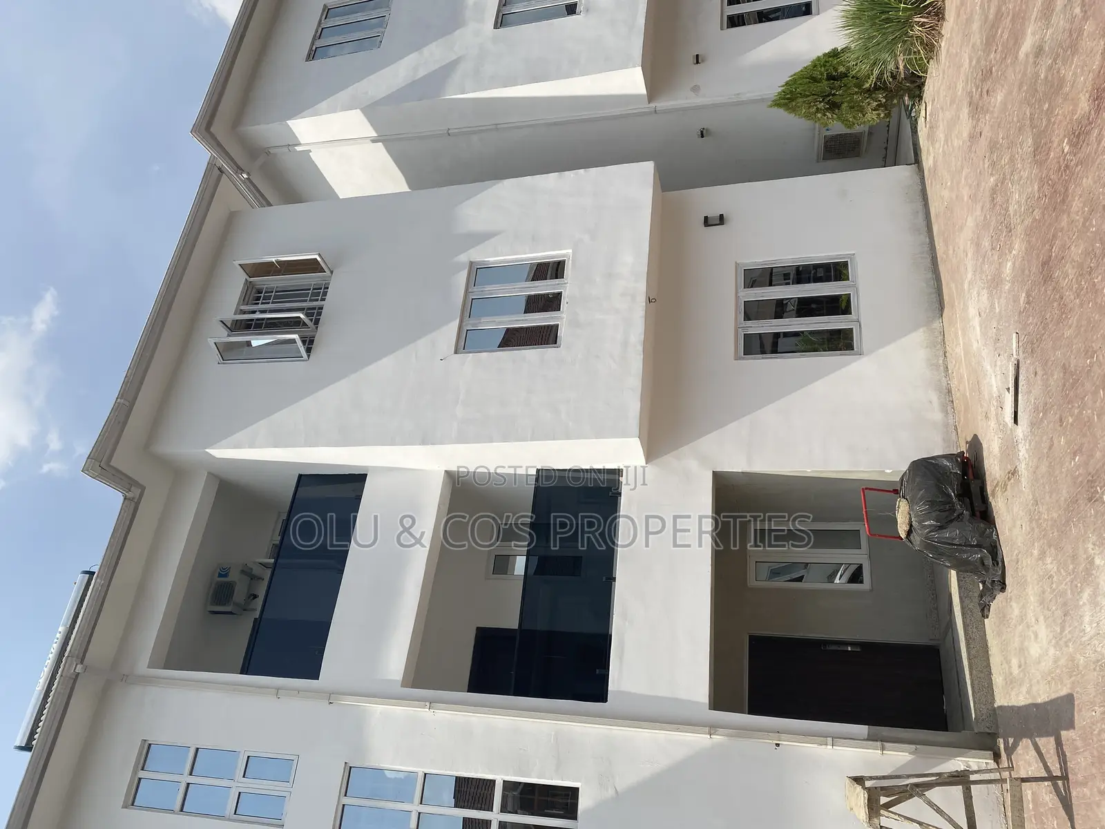 2bdrm Block of Flats in An Estate, Wuye for rent in Wuye
