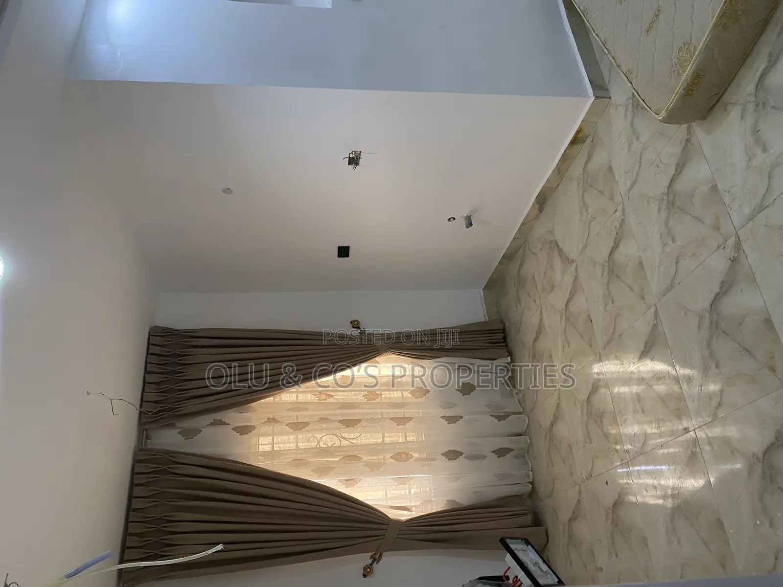 2bdrm Block of Flats in An Estate, Wuye for rent in Wuye