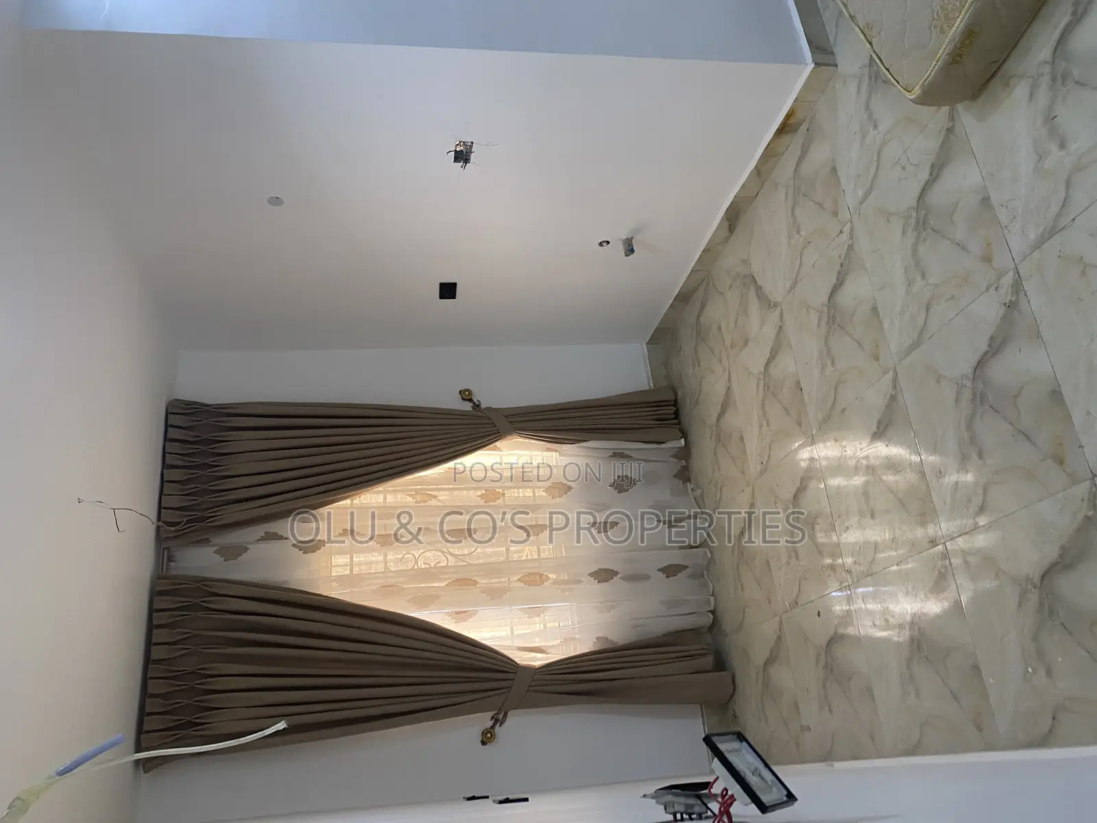 2bdrm Block of Flats in An Estate, Wuye for rent in Wuye