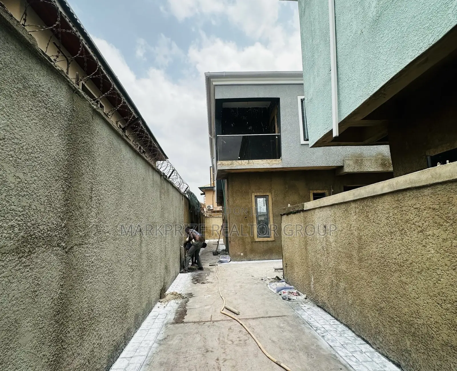 4bdrm Duplex In Magodo Phase 1 Lagos For Sale in Magodo