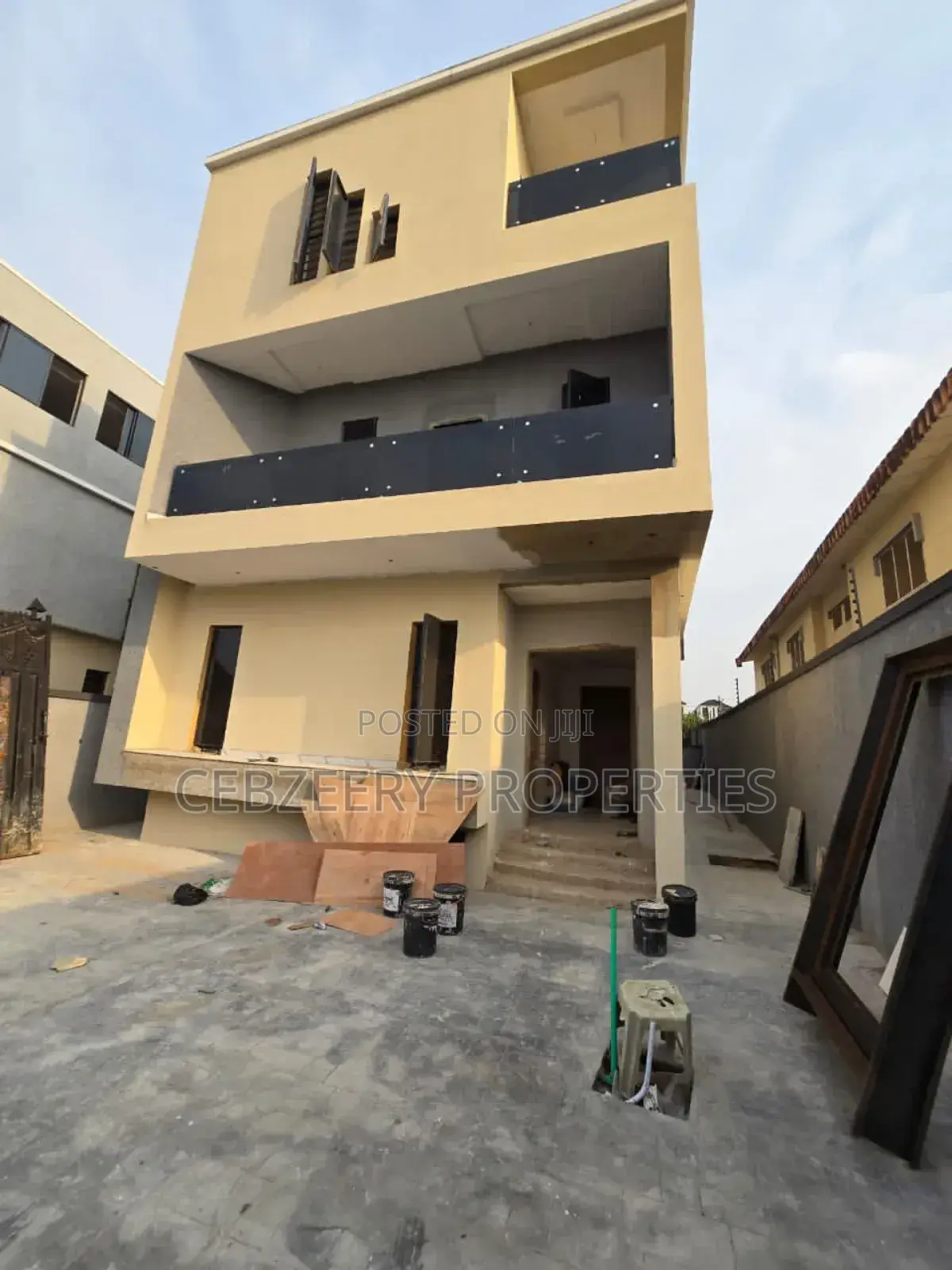 5bdrm Duplex in GRA Phase 2 Shangisha for rent in GRA Phase 2 Shangisha