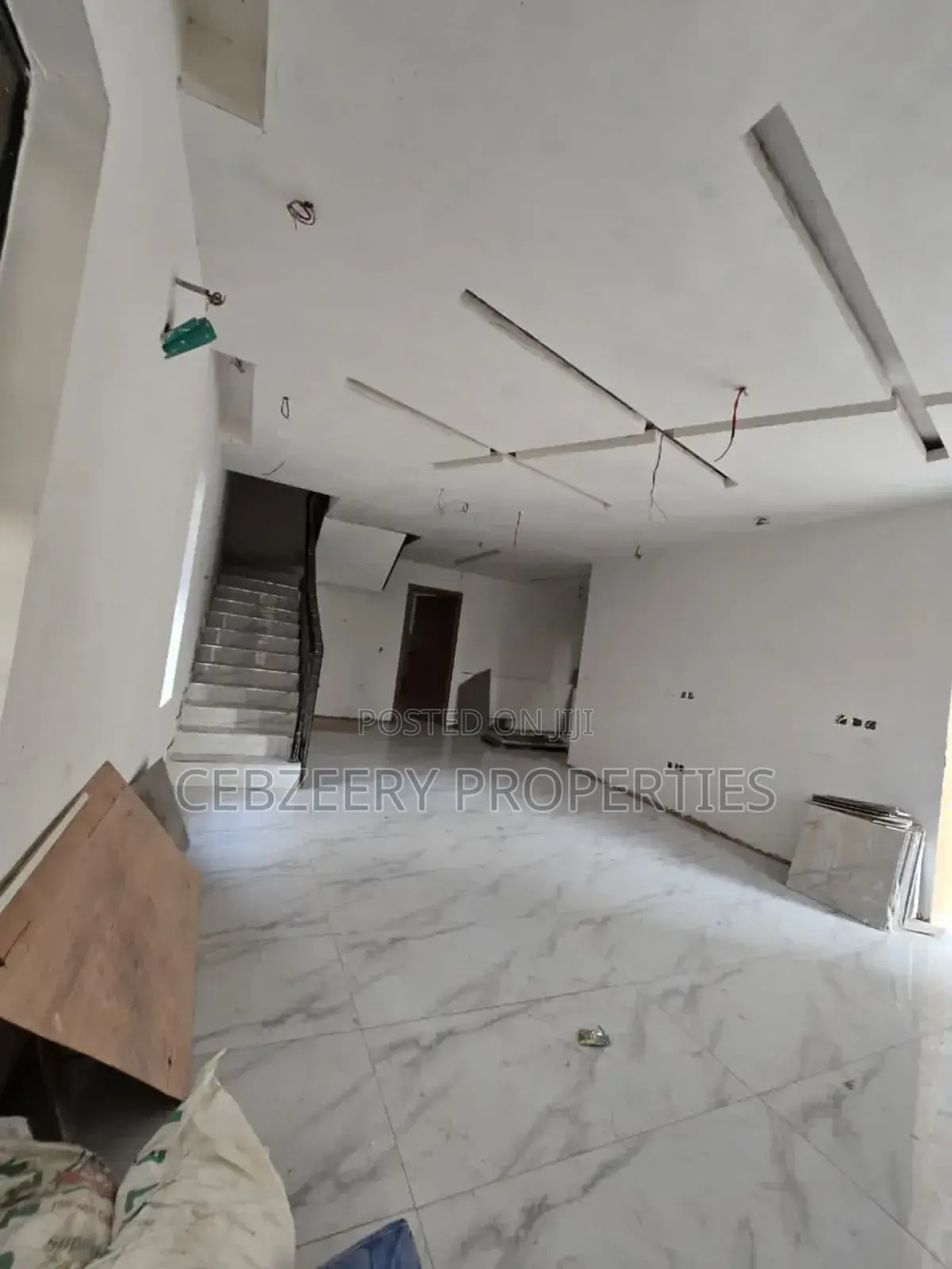 5bdrm Duplex in GRA Phase 2 Shangisha for rent in GRA Phase 2 Shangisha