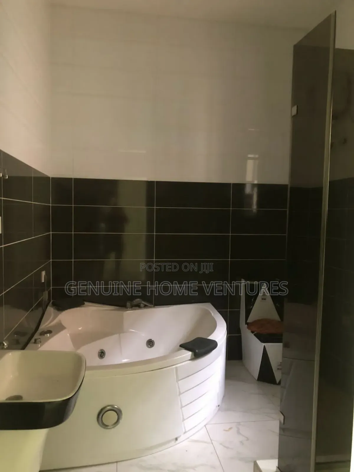 Furnished 4bdrm Duplex in Osapa london for rent in Osapa london
