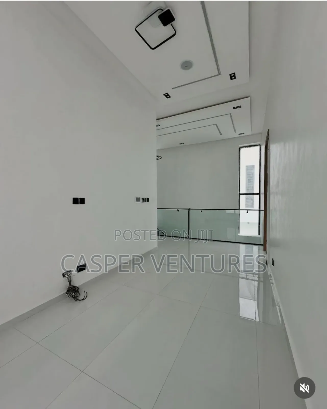 5bdrm Duplex in Chevron for sale in Chevron
