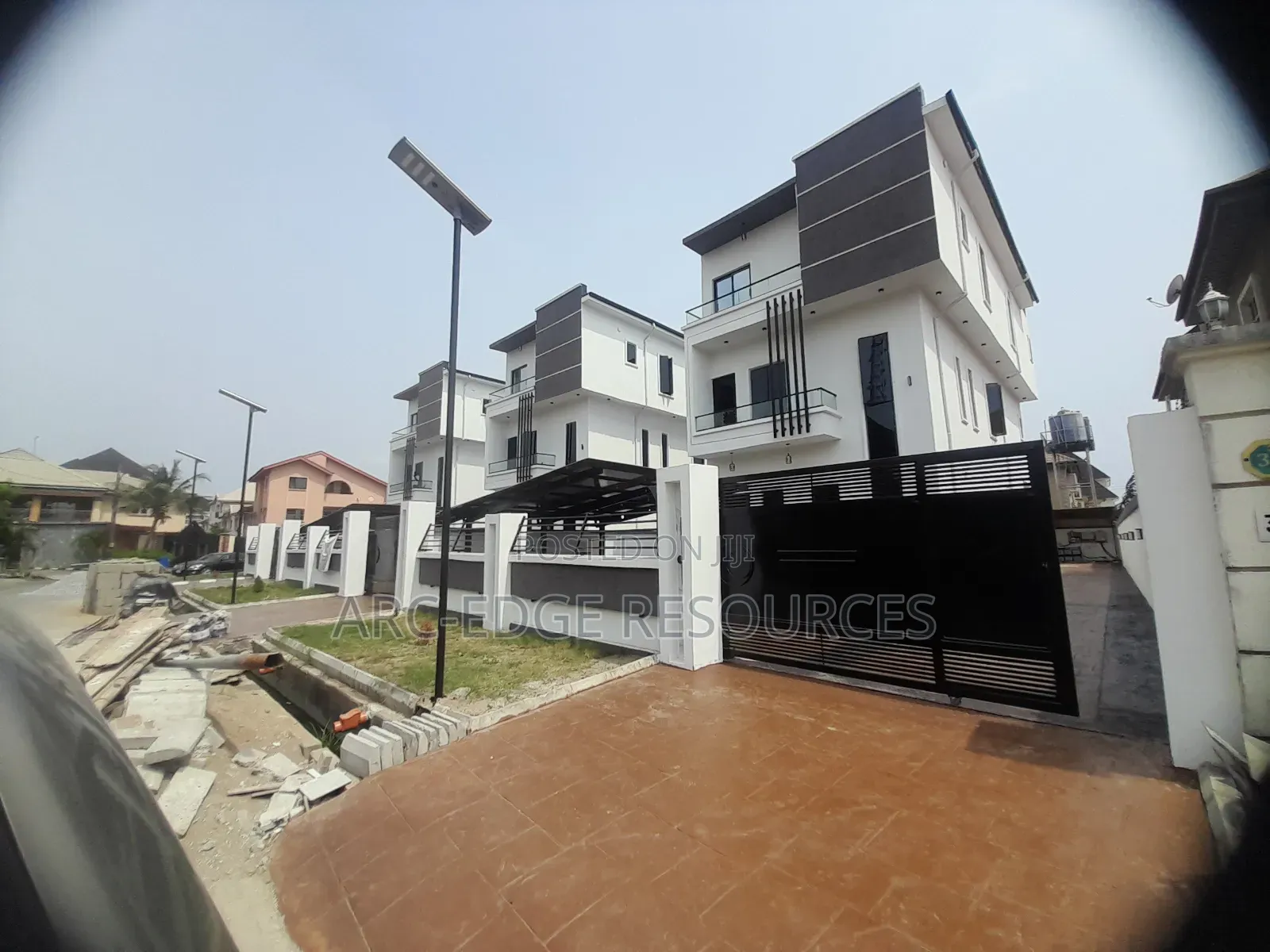 4bdrm Duplex in Apple Junction for Sale in Apple Junction